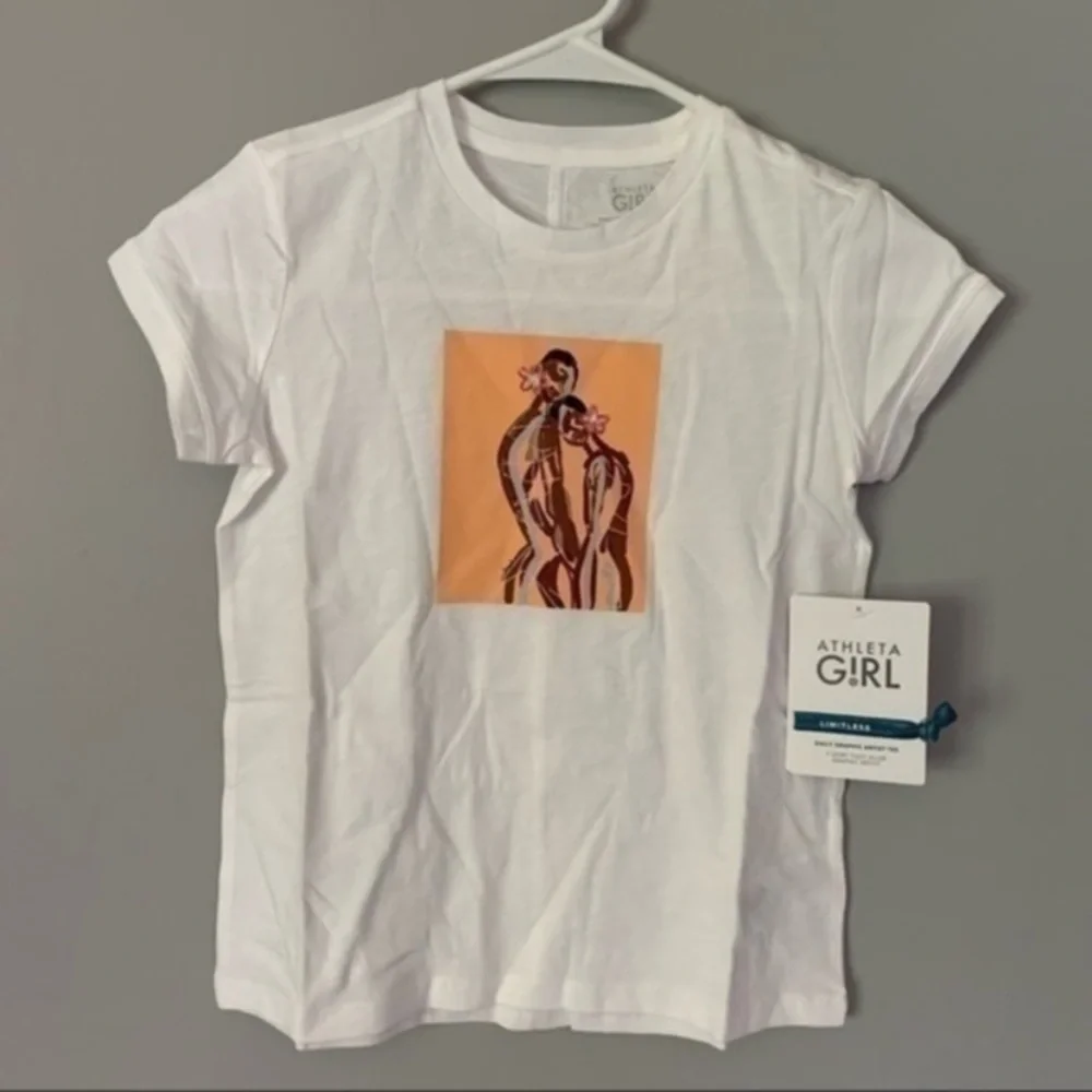NWT. ATHLETA Girls’ Graphic Artist Tee